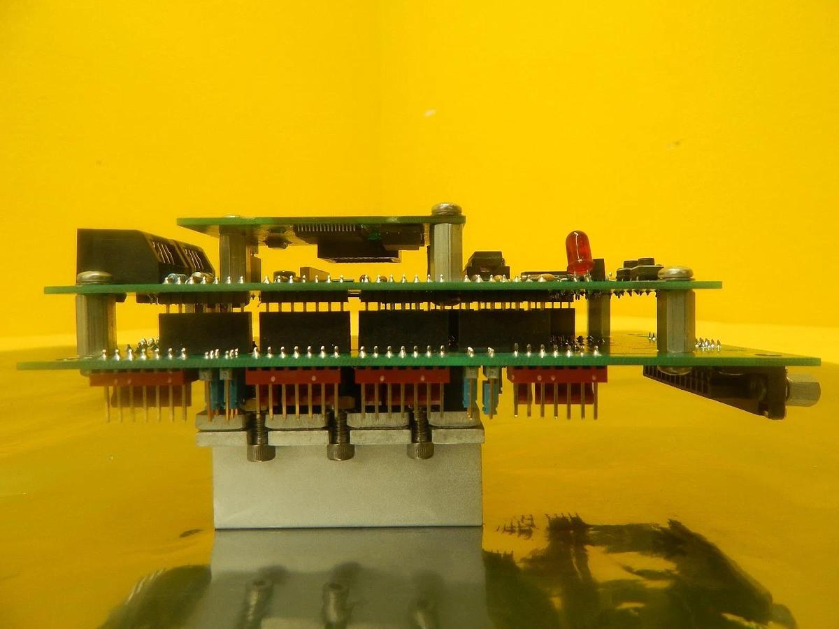 Used Ultrapointe 001019AD Lon I/O Expander Board PCB 001020T KLA-Tencor CRS-3000 Used