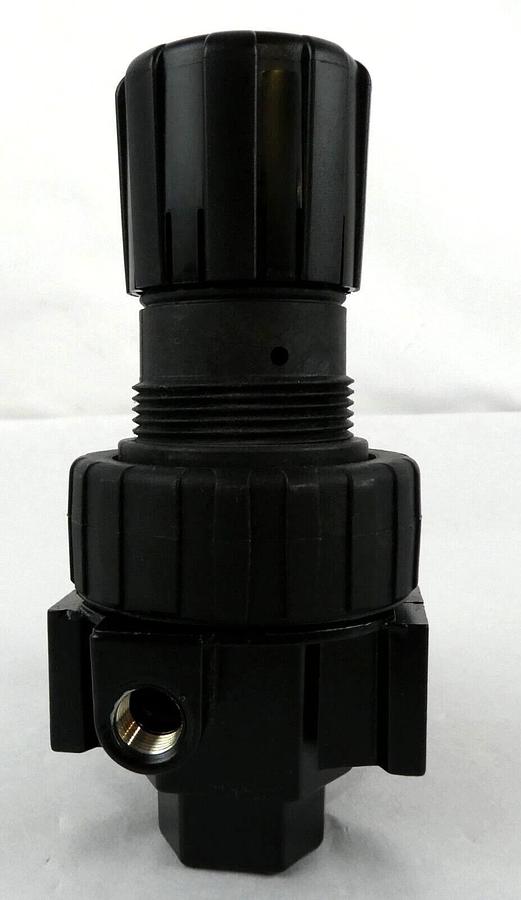 Parker 06R213AC 3/8" Pressure Regulator with Gauge New Surplus