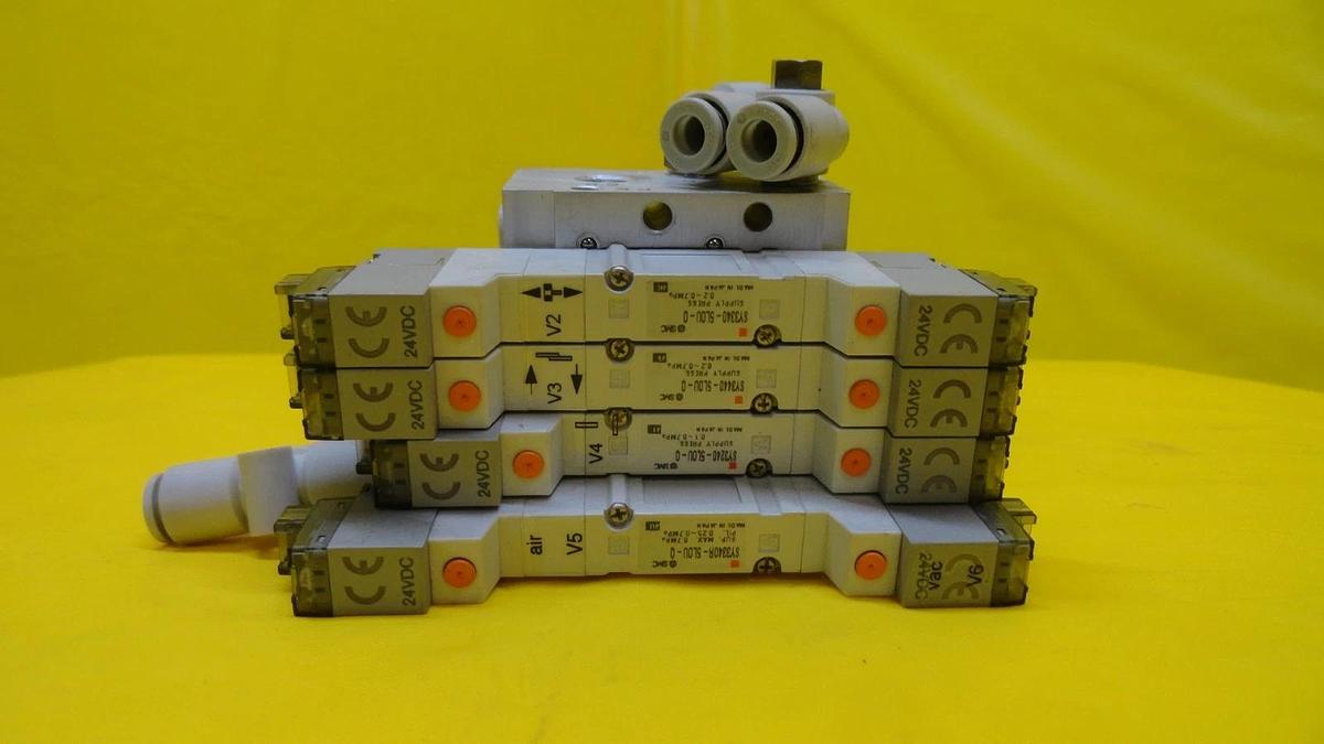 Used SMC SS5Y3-42-04-C6F-Q Pneumatic Manifold Z-3797 Used Working