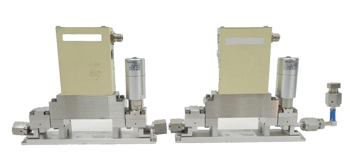 Used AMAT Applied Materials 0010-23660 Mass Flow Controller MFC 300MM-E2 Lot of 2