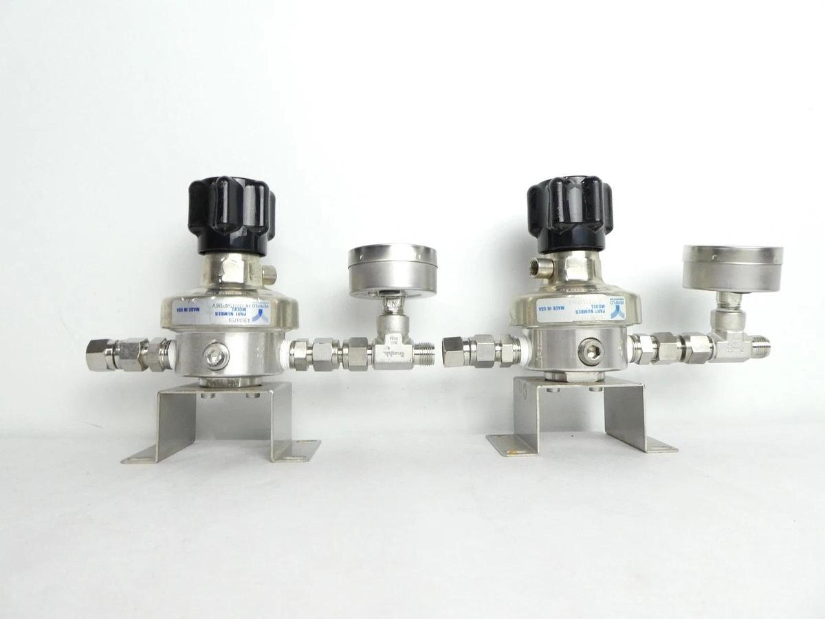 Used Parker 43600759 High Purity Regulator Valve W/ Gauge HFR90TS4PB6V Lot of 2 Used