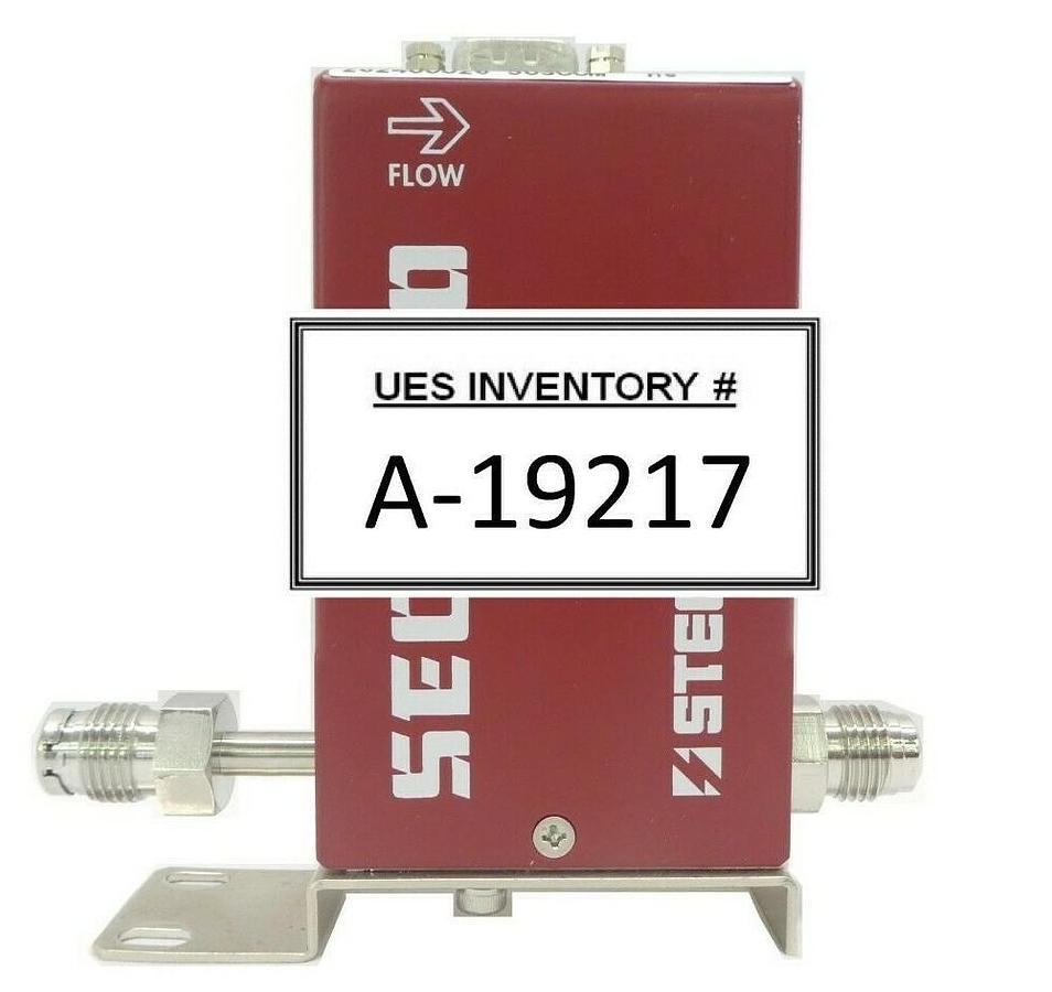 Used STEC SEC-7330M Mass Flow Controller MFC SEC-7330 50 SCCM He Working Surplus
