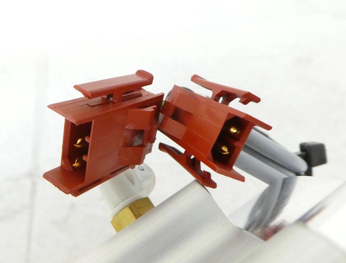 Used VAT 26440-QA21-CML1 High Vacuum HV Angle Valve Bellows Series 26 Working Spare