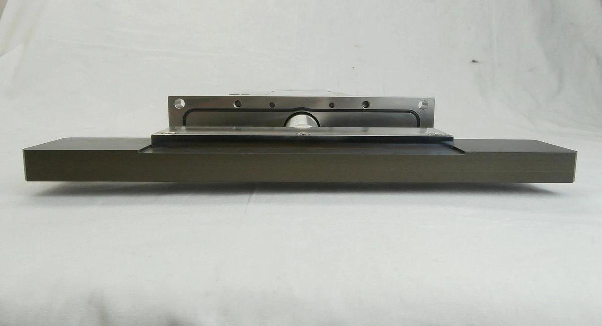 Used V-Tex 3D80-001812-V1 Door Slit Valve ROLLCAM TEL Tokyo Electron Used Working