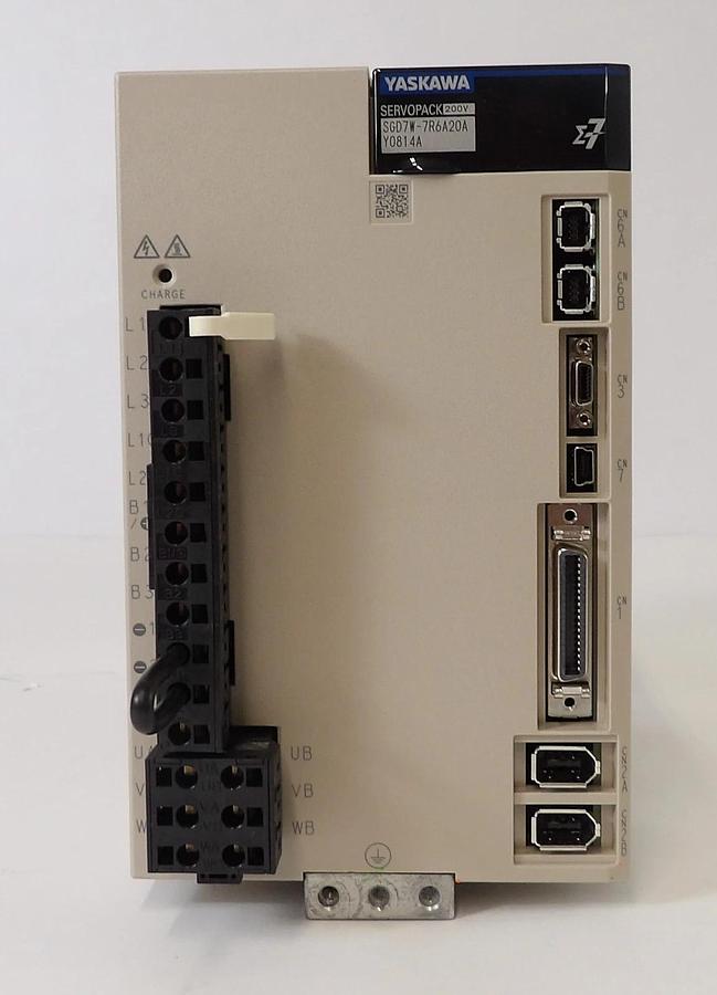 Used Yaskawa Electric SGD7W-7R6A20AY0814A Servo Drive Sigma-7 SERVOPACK Working