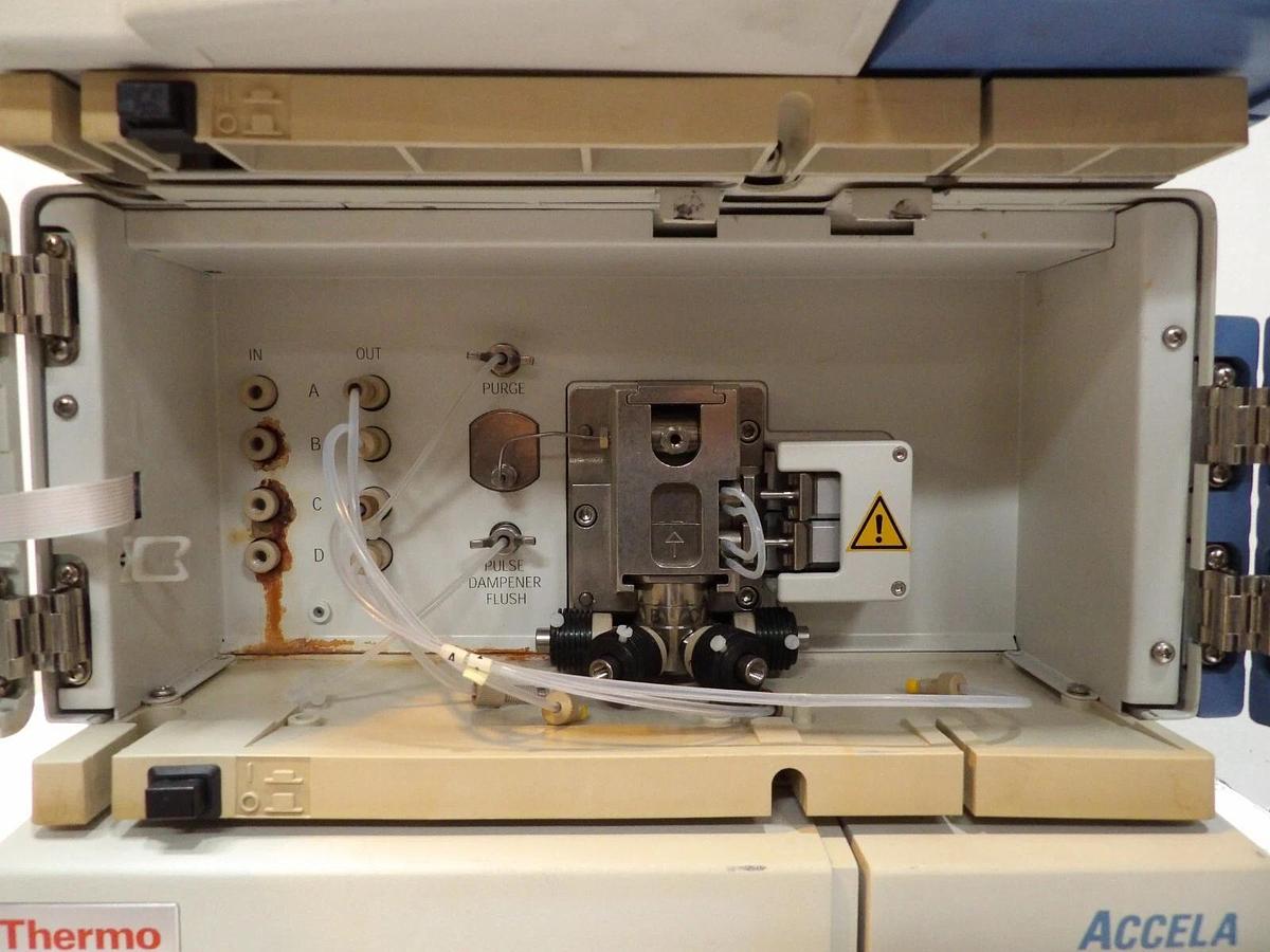 Used Thermo Scientific Accela HPLC System PDA Detector Pump and Autosampler Untested