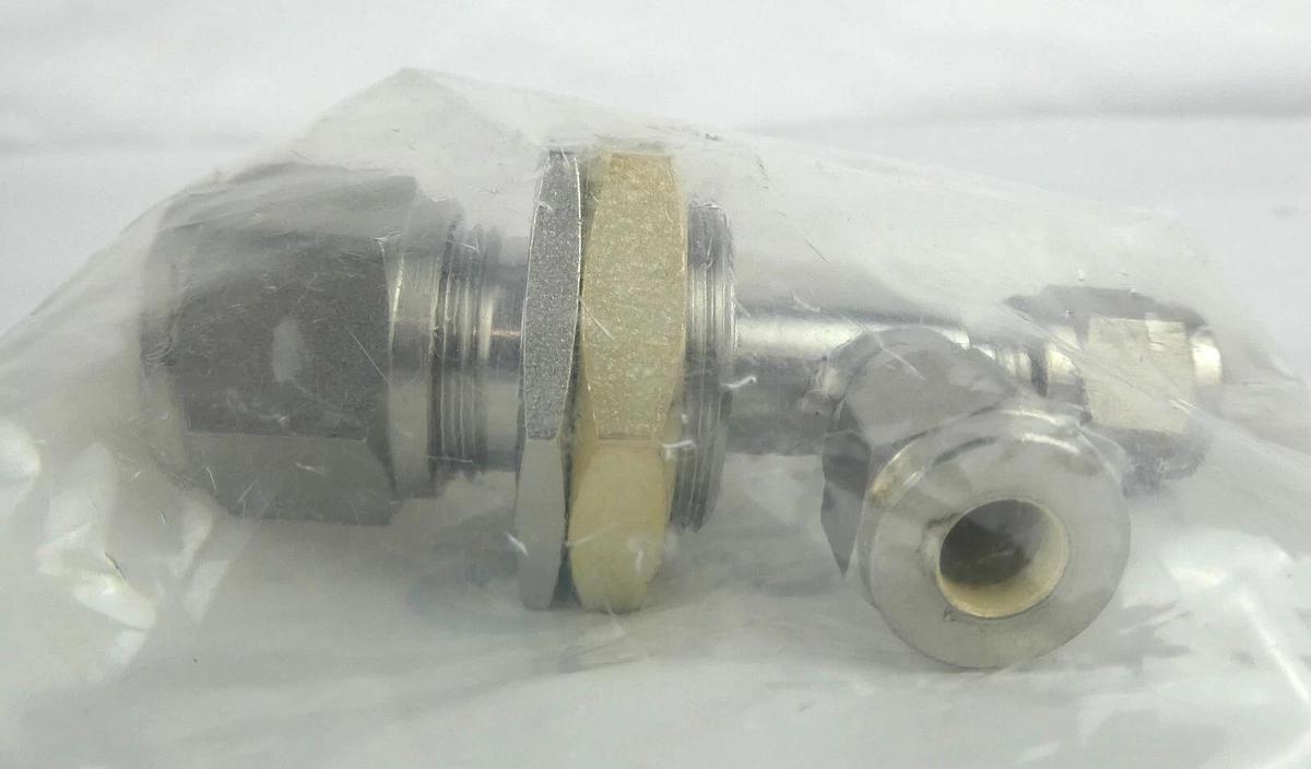 Used Gasflo Products BHD-809-604896 Fitting Assembly Reseller Lot of 8 New Surplus
