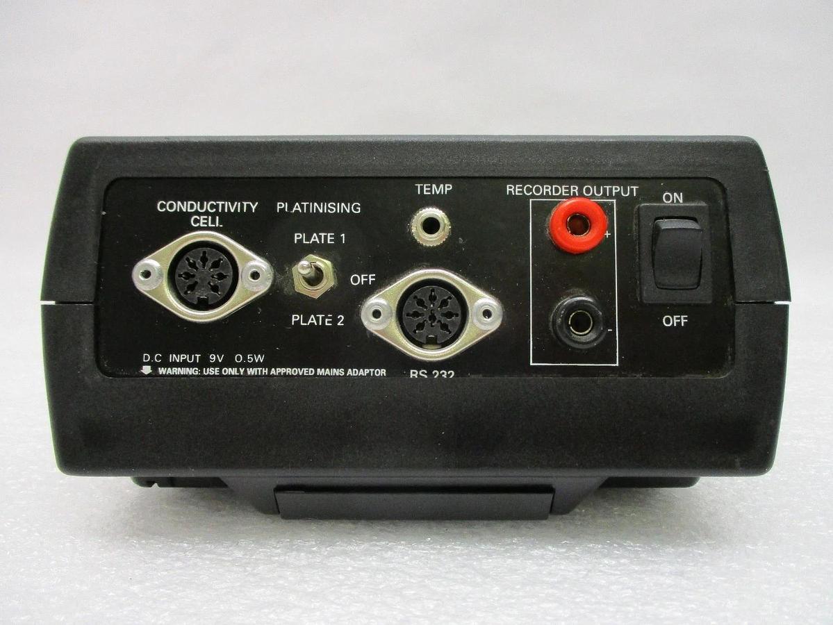 Used VWR 61161-362 Digital Conductivity Resistivity Salinity Bench Meter Used Working