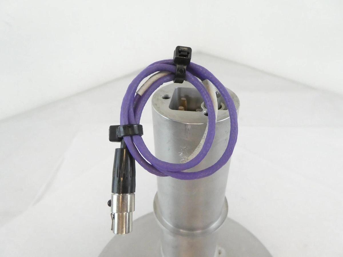 Used AMAT Applied Materials 0040-36180 200mm TxZ SNNF Heater Chuck w/Cable Working