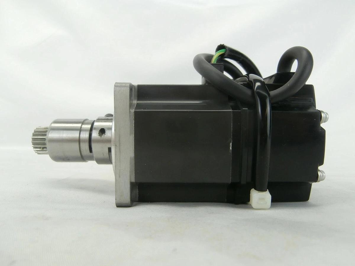 Used Mitsubishi HC-KFS23G2 AC Servo Motor HC-KFS Series Working Surplus