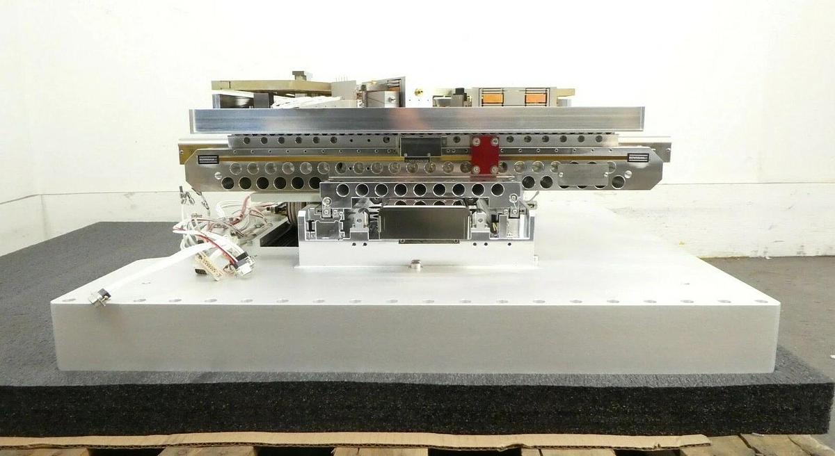 Used KLA-Tencor 720-20466-000 Linear X/Y Stage Schneeberger 565 090 643 eS31 Working