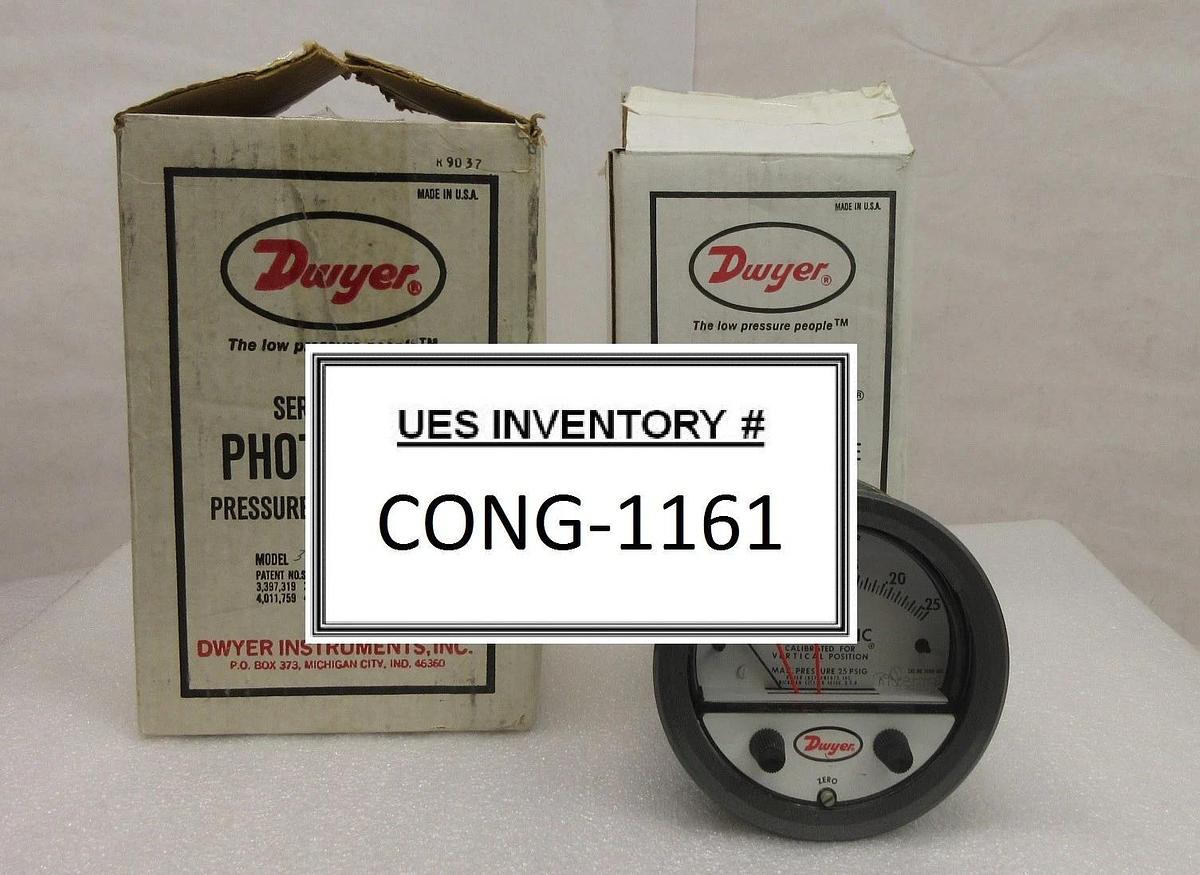 Used Dwyer 3000-00C Photohelic Pressure Switch Gauge 3000 Reseller Lot of 2 Used