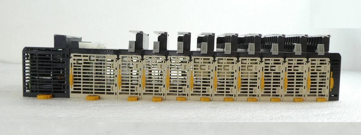 Used Omron SYSMAC Programmable Logic Controller CJ1W-PD025 CJ1G-CPU44H Lot of 2