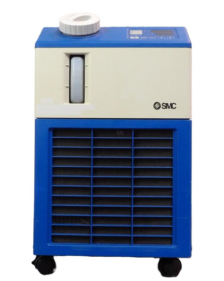 Used SMC HRS012-AN-20-JMT Single Phase Thermo Chiller 200-230 Vac 50/60Hz Working