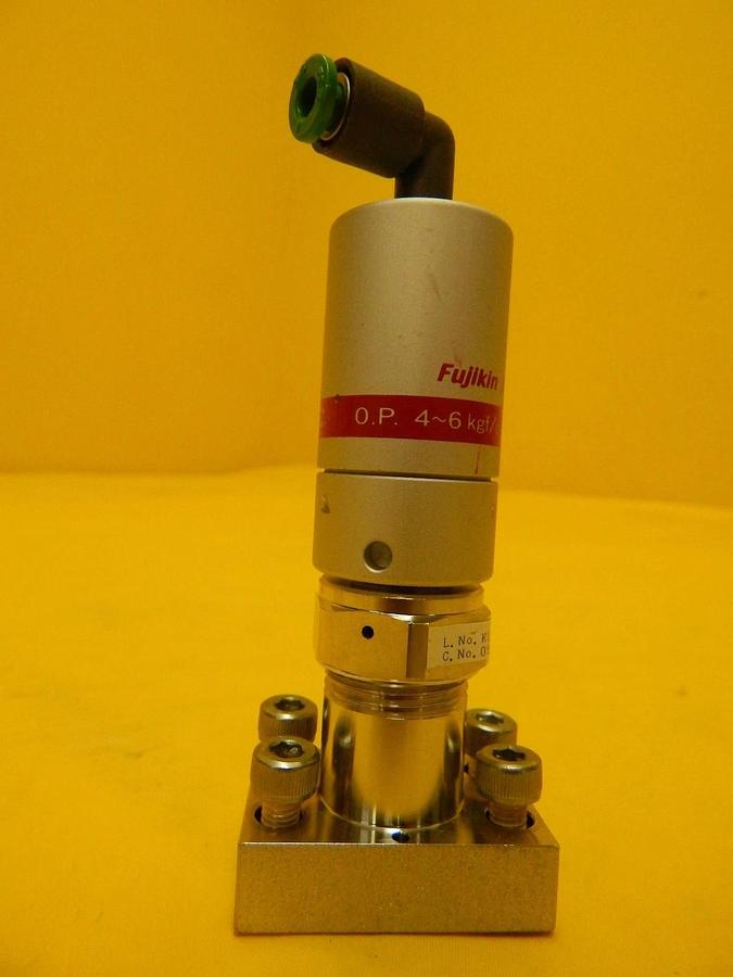 Used Fujikin 053801 Pneumatic Valve Normally Closed 316L-P Lot of 5 Used Working