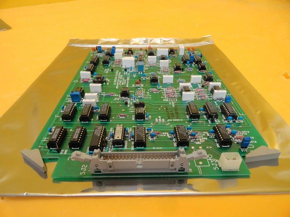 Used Ultratech Stepper 0513-555000 Servo Stage PCB Card Semifusion Model 151 Used