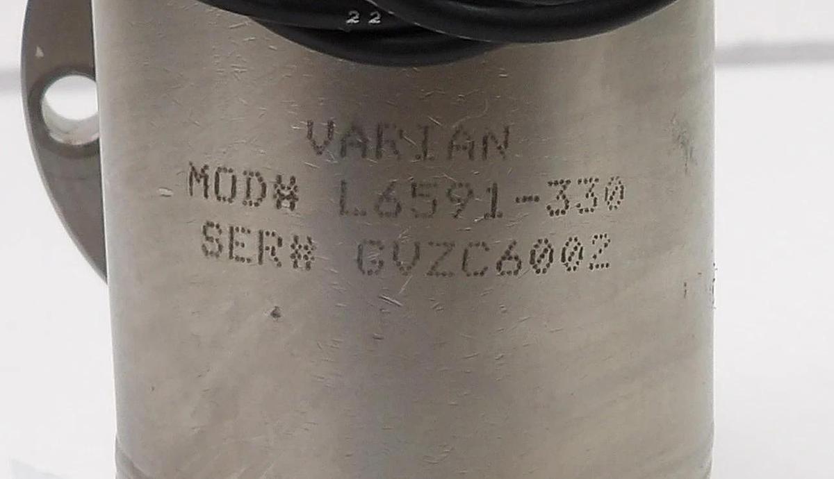 Used Varian L6591-330 Pneumatic Angle Valve Working