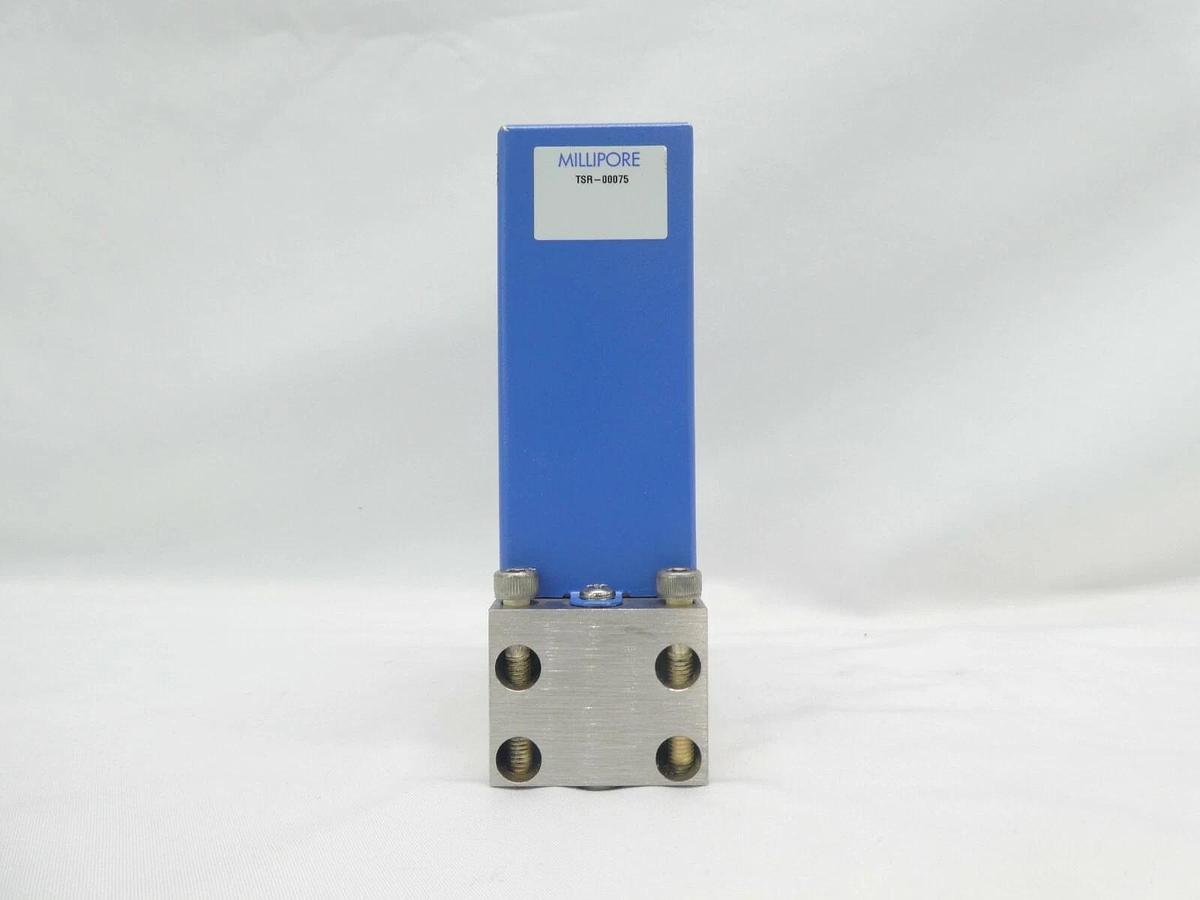Used Millipore FC-2979MEP5-WM Mass Flow Controller MFC 100 SCCM He Tylan 2979M Series