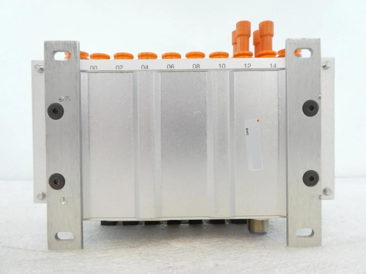 Used SMC EX160-SDN1A 8-Port Pneumatic Manifold VQ2201N-5 AMAT 0190-13031 Working