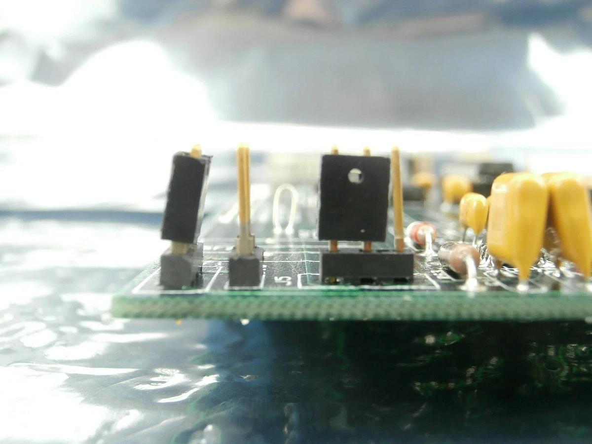 Used Kensington Laboratories 4000-60053 Axis Robot Piggyback Board PCB Used Working