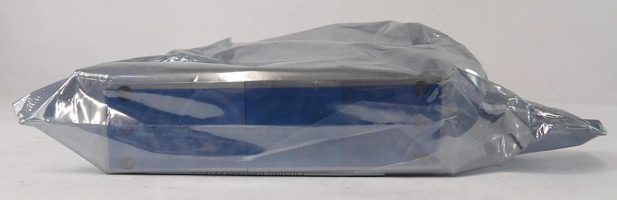 Used Brooks Instrument GF120X-110554 Mass Flow Controller MFC 2000 SCCM N2 New Spare