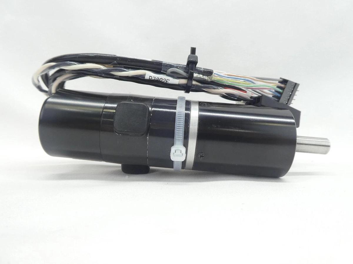 Used Harmonic Drive Systems 0068501680 Acuator RH-8D-3006-E100D0 Nikon NSR Working