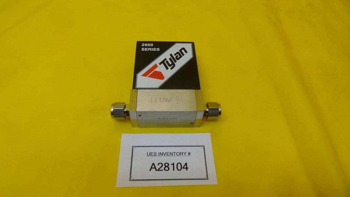 Used Tylan FC-2950MEP5 Mass Flow Controller MFC 2950 Series 200 SCCM Cl2 Used Working