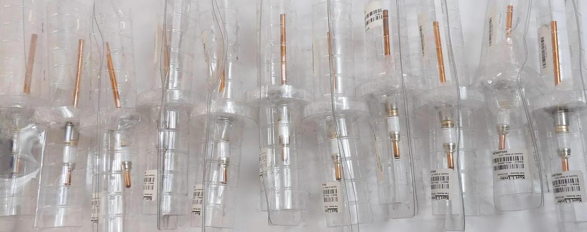 Used Kurt J. Lesker EFC1213258B RF Feedthrough KF Flanged Reseller Lot of 11 New