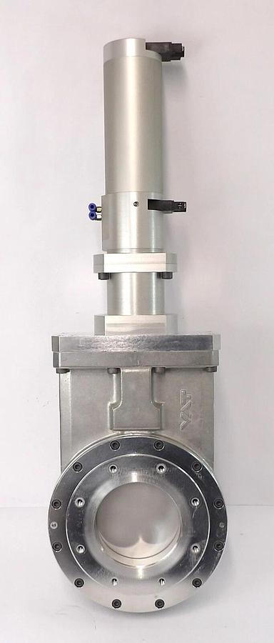 Used VAT 15140-PA24-AAV1 Vacuum Isolation Gate Valve Series 15.1 Working Surplus