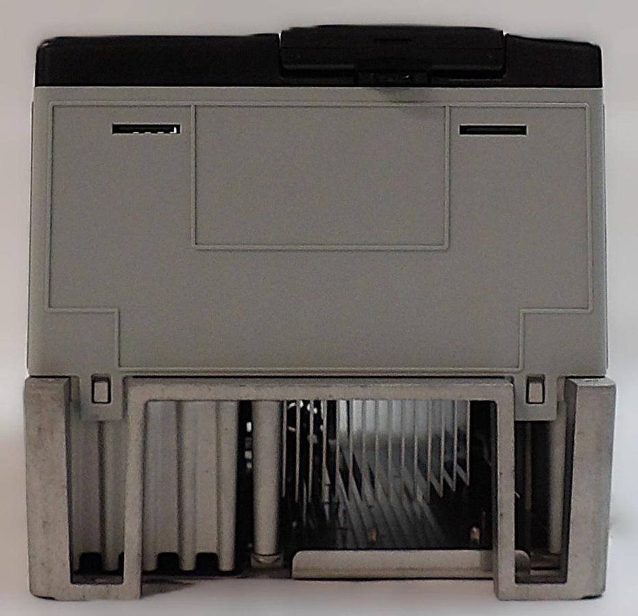Used AB Allen-Bradley 20AD011A3AYNANC0 AC Drive PowerFlex 70 Lot of 2 Working