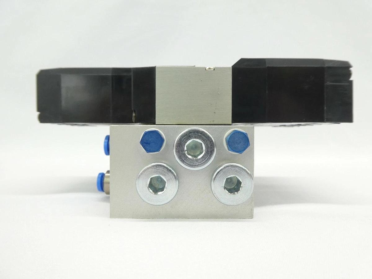 Used Festo 34336 7-Port Pneumatic Manifold PRMY-5-1/8-4 34305 MYH-5/3G-2,3-L-LED