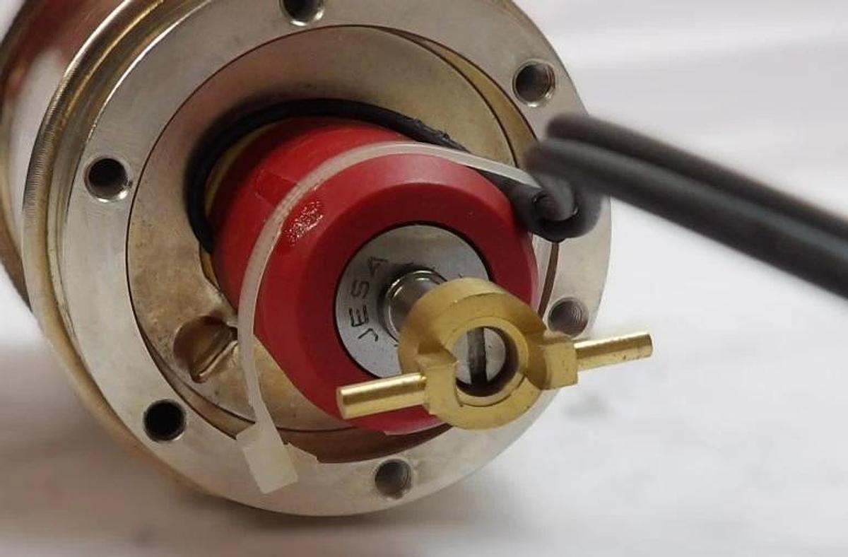 Used Comet CVMI-2000AC/5-BECA-CL Variable Vacuum Capacitor 20-2000pF 5/3kV Working
