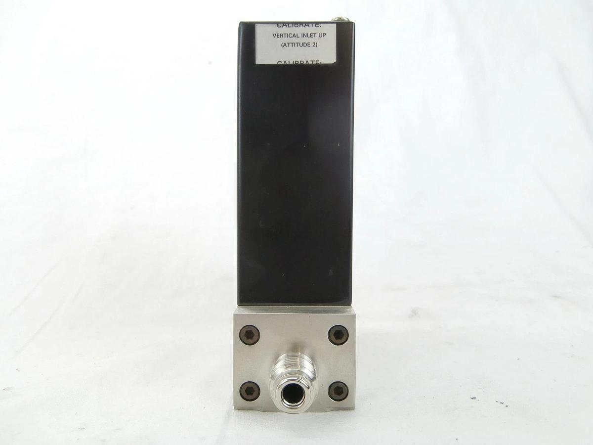 Used Tylan General FC-2902M Mass Flow Controller MFC 2900 Series 500 SCCM Cl2 Used
