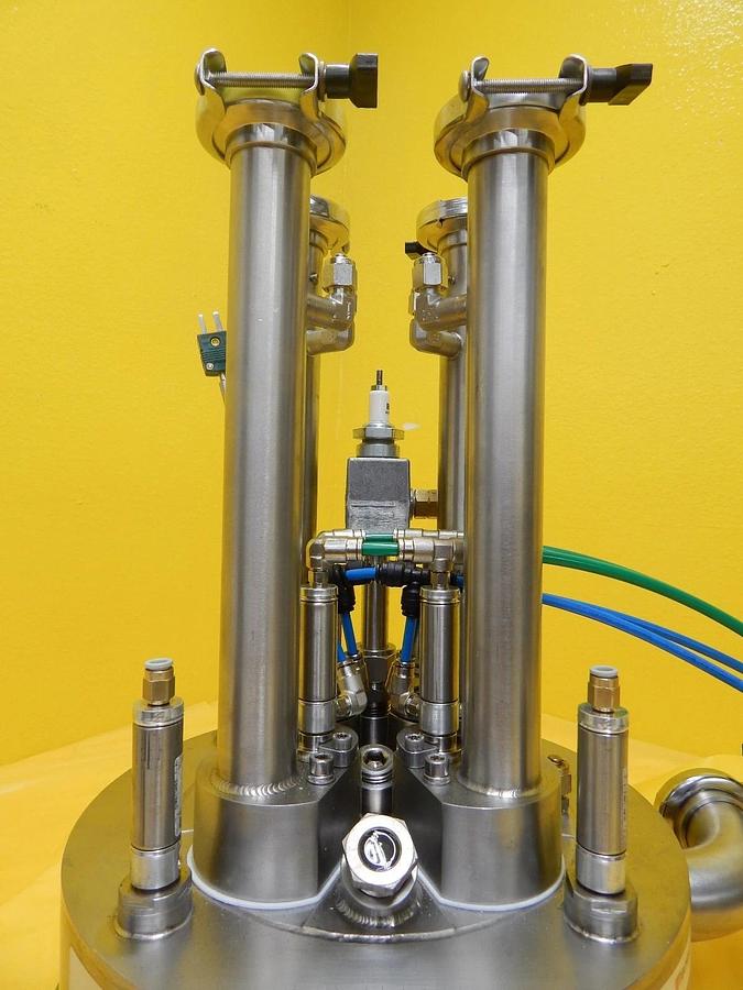 Refurbished Edwards Y12501001 Helios Head Assembly Combustion Chamber Factory Refurbished
