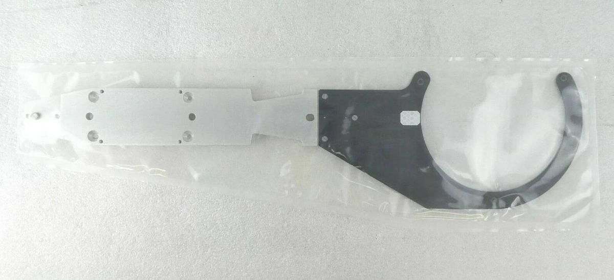 Used Varian E11289131 Pick/Pick LH Robot Arm End Effector Fork E17284870 VSEA Working