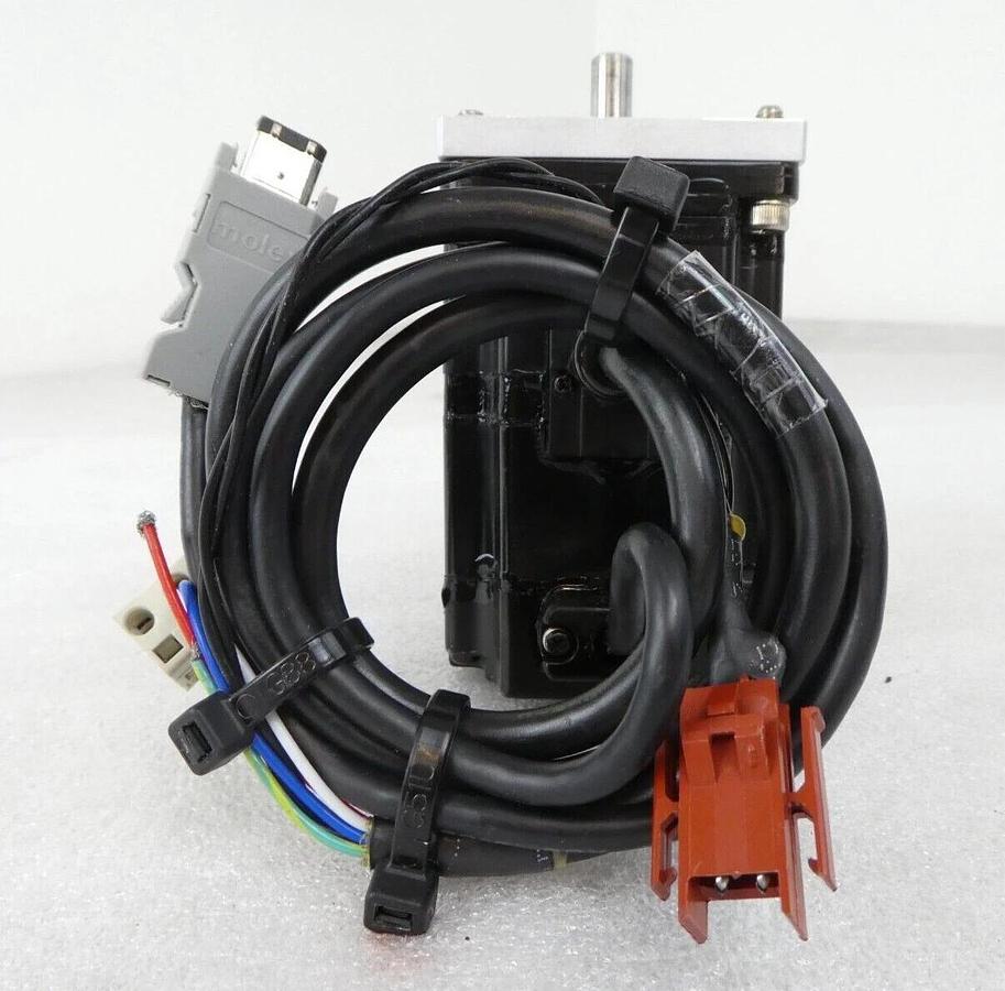 Used Yaskawa Electric SGMPH-01AAE-YA11 AC Servo Motor AMAT 1080-00143 Working Surplus