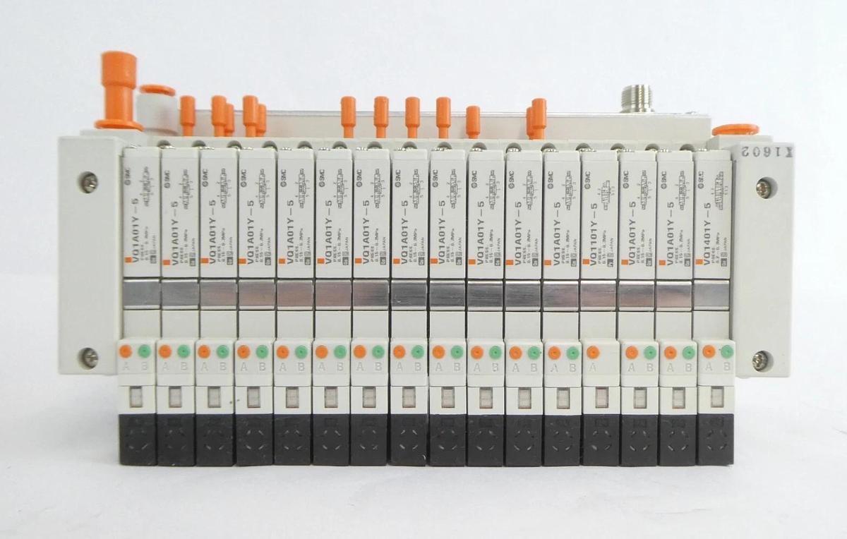 Used SMC VV5Q11-16-X1602 16-Port Manifold Module EX420-SDN2 Lot of 2 Working Surplus