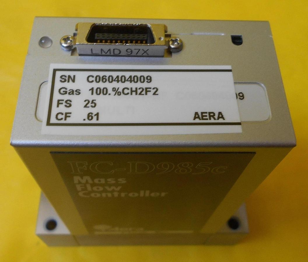 Used Aera TC FC-D985CT-BF Mass Flow Controller MFC Multi-2 Multi 100.%CH2F2 Used