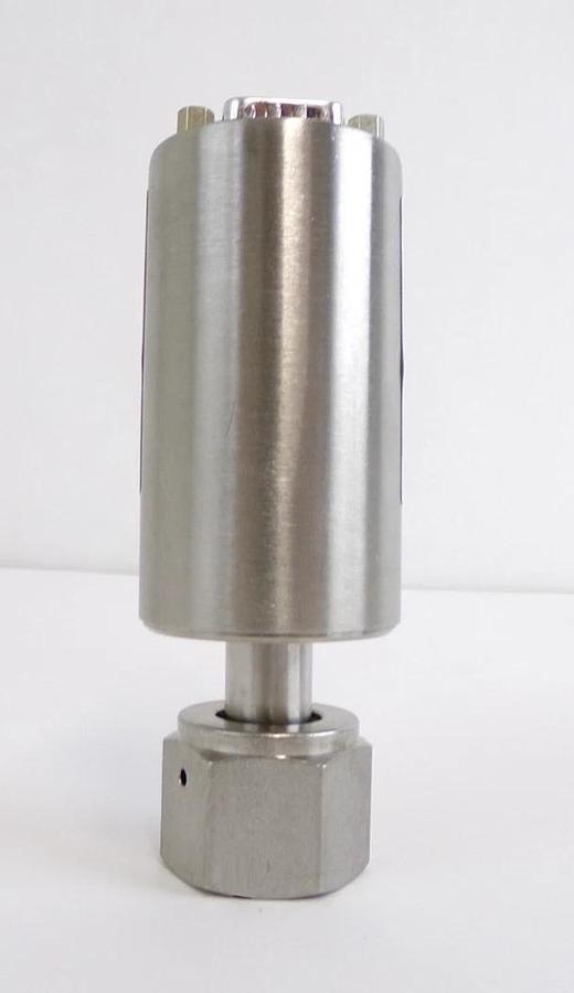 Used MKS Instruments 750C13TCE2GA Baratron Pressure Transducer Lot of 2 Spare Surplus