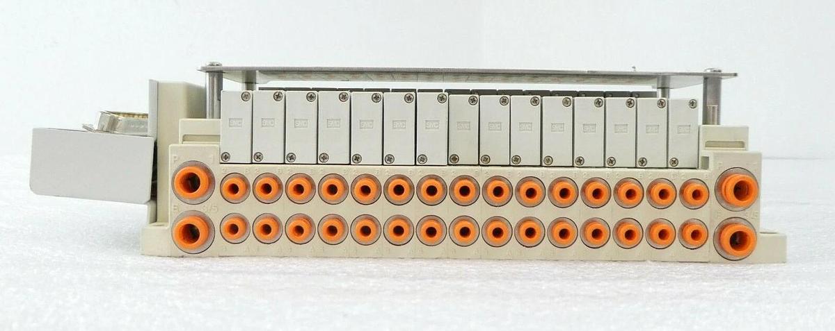 Used SMC SS5V1-DUQ00588 Pneumatic Manifold AMAT Applied Materials 0190-51632 Working