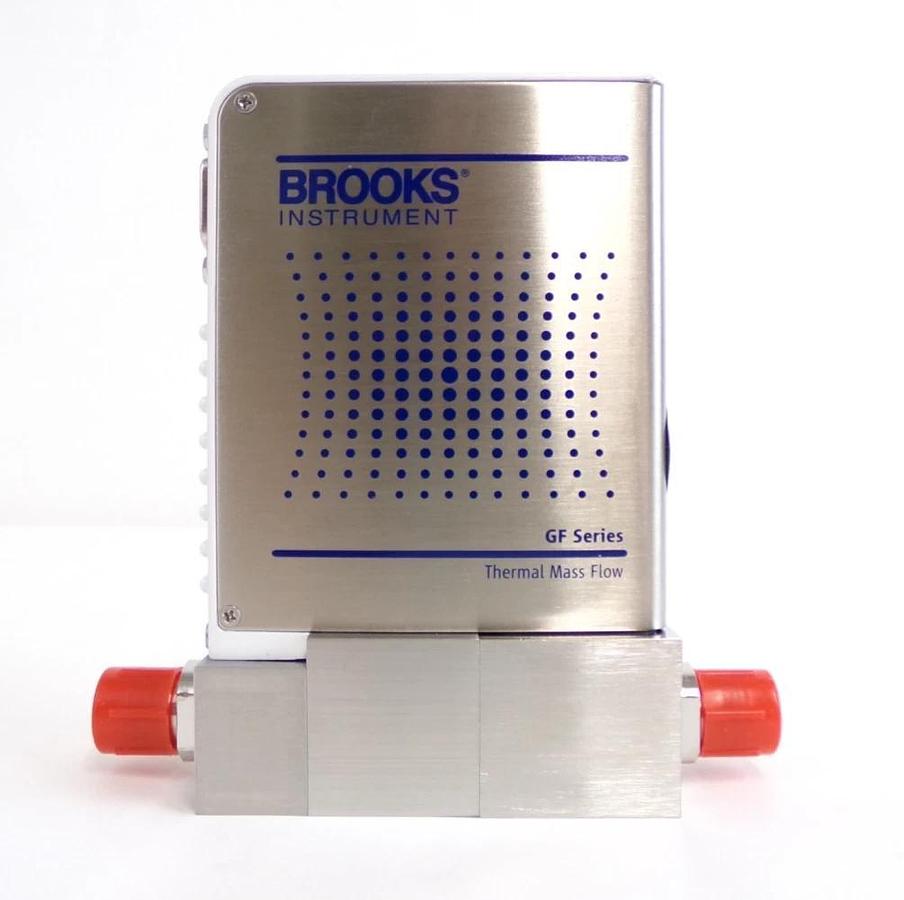 Brooks Instrument GF100C-105747 Mass Flow Controller MFC Lot of 2 New