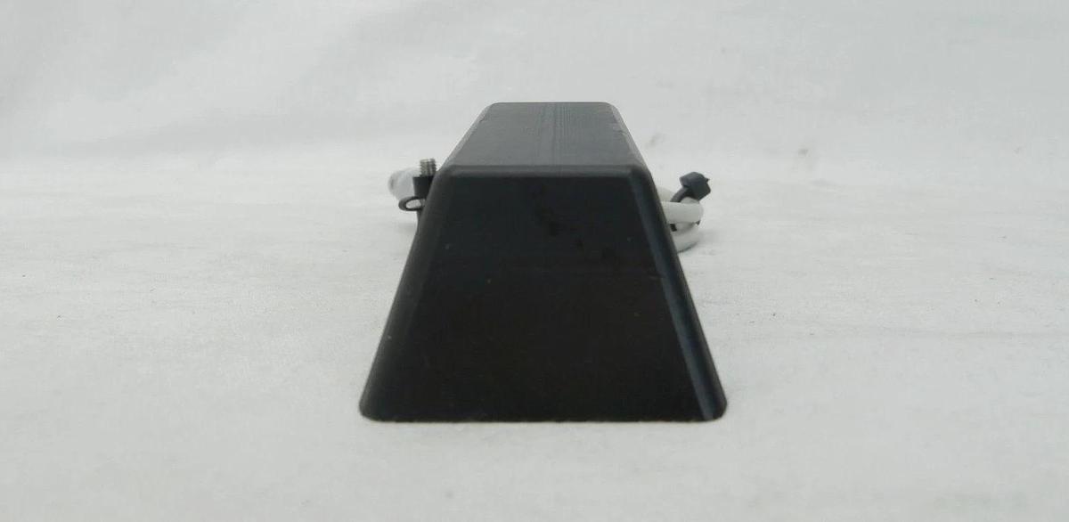 Used Brooks Automation ANT-ID2-INFIXR6 Fixload Antenna Hermos Reseller Lot of 4 Used