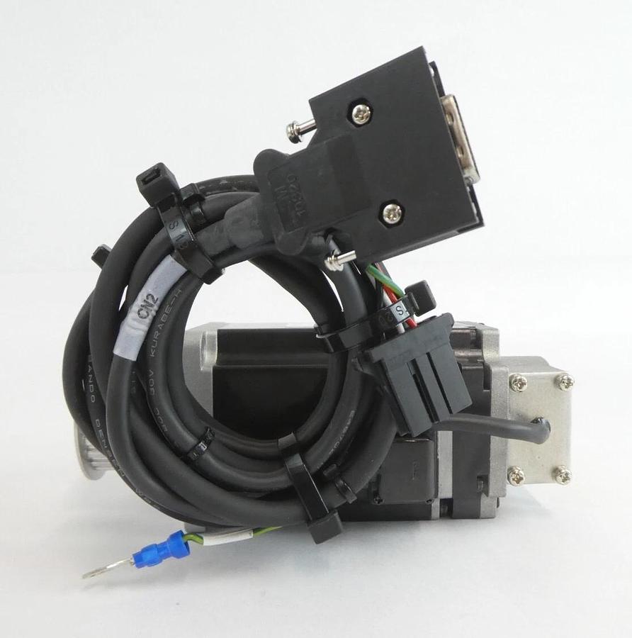 Used Sanyo Denki R2AA06040HXS03M AC Servo Motor SANMOTION R Working