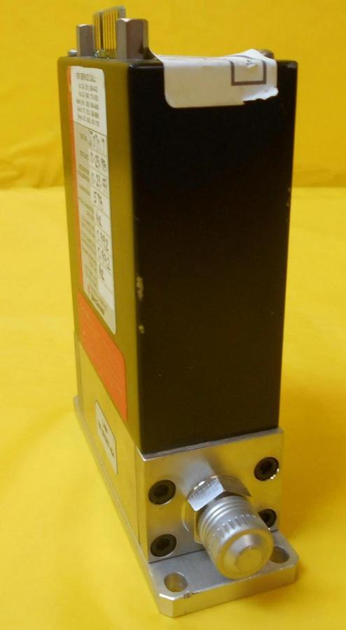Used Tylan FC-2950MEP5 Mass Flow Controller MFC 797-093267-404 100 SCCM O2 Used
