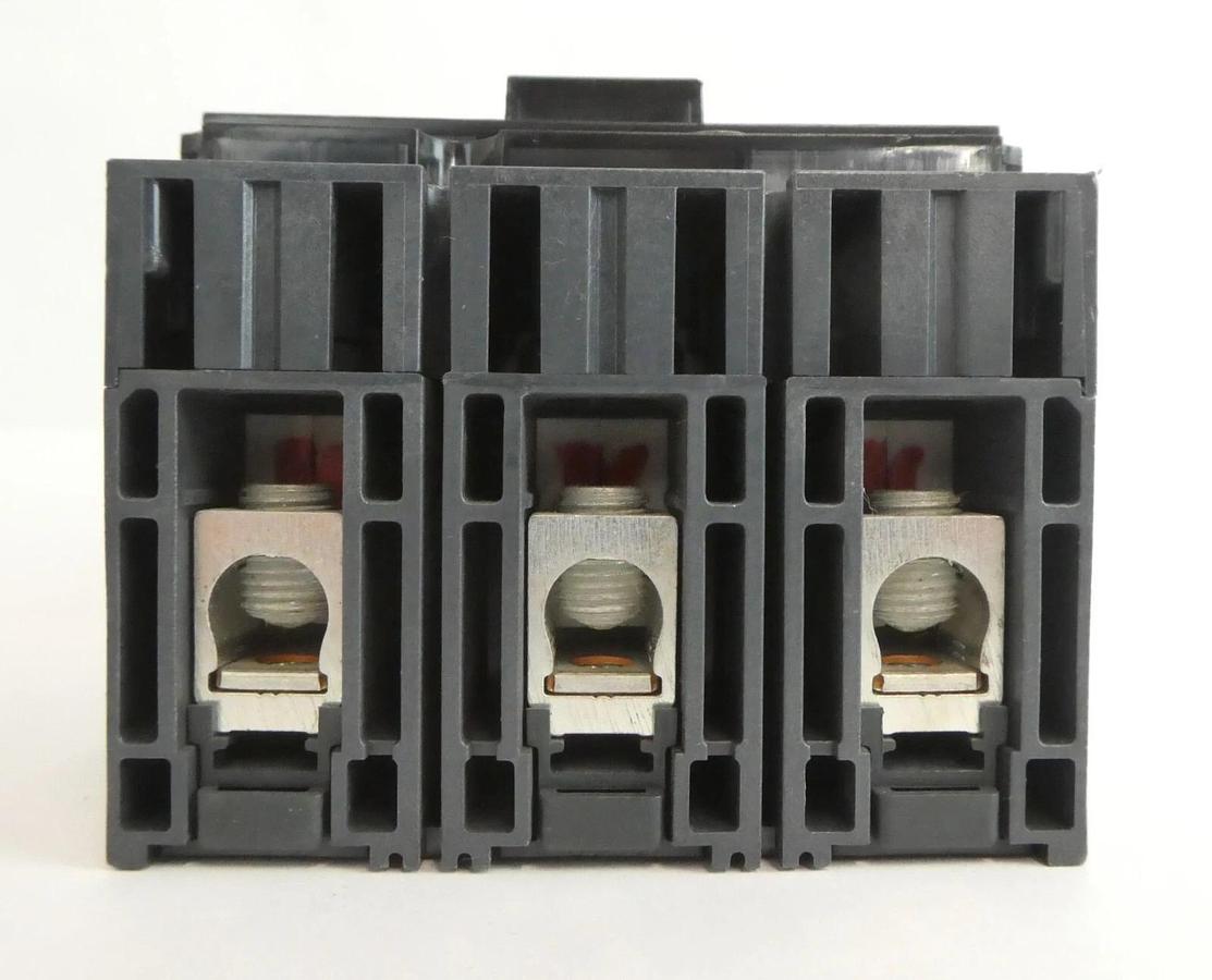 Used Schneider Electric HDL36020 3-Pole Circuit Breaker PowerPact HD 060 Working