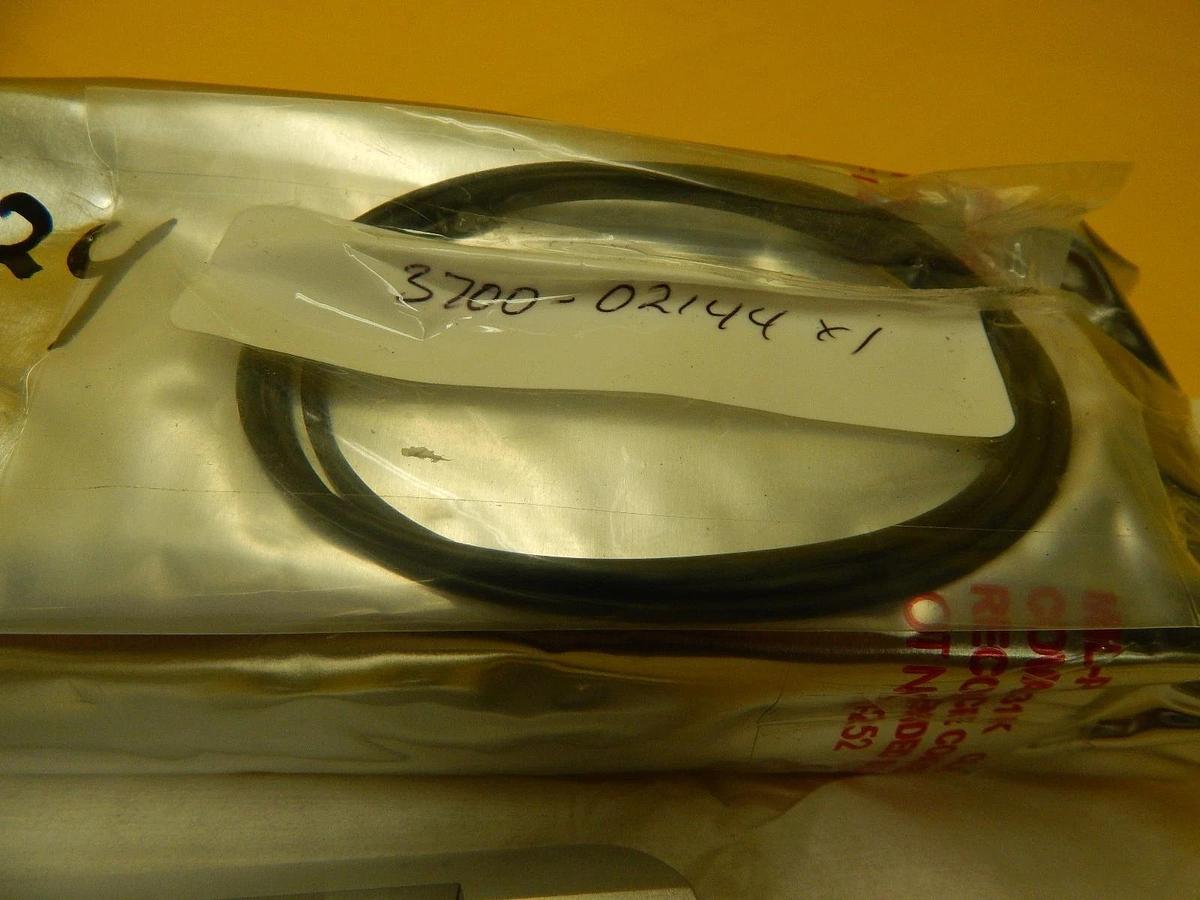 Used AMAT Applied Materials 0010-25624 300mm Slit Valve Assembly 3700-02144 Used