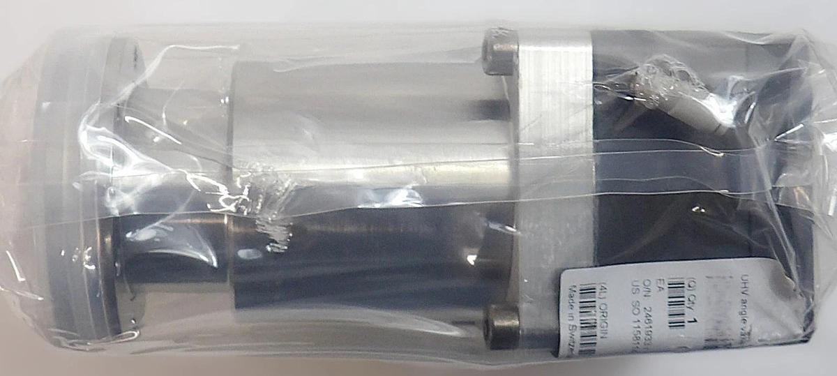 VAT 28432-GE11-BTY1 UHV Angle Valve Series 28.4 AMAT New Surplus