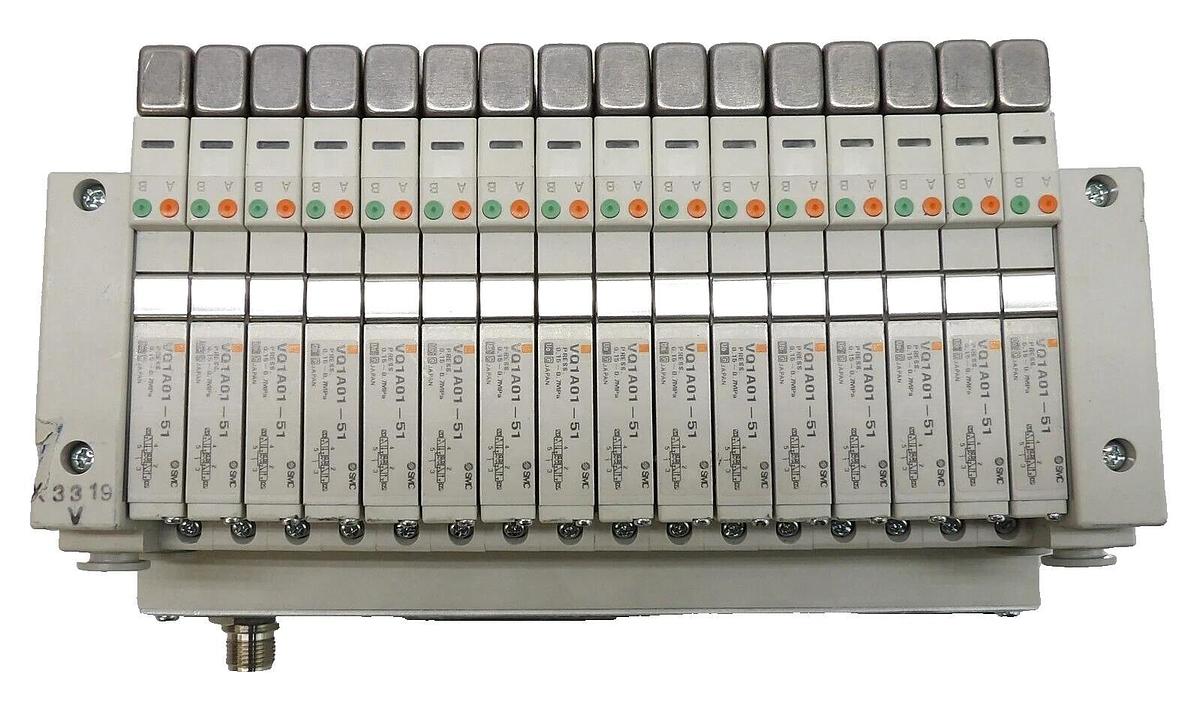 Used SMC EX420-SDN2-X4 16-Port Pneumatic Manifold VV5Q11-16-X3319V AMAT Working