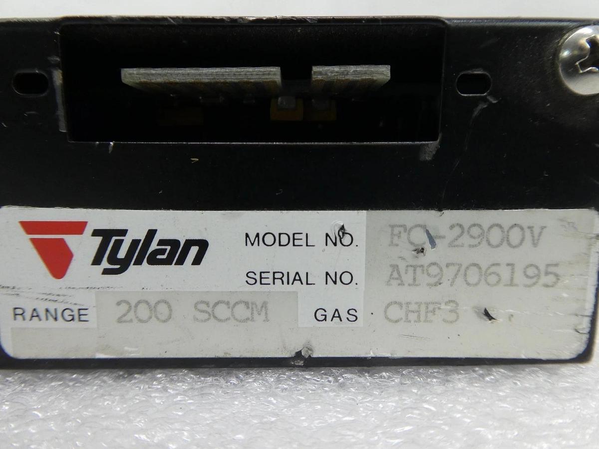 Used Tylan FC-2900V Mass Flow Controller MFC 2900 Series 200 SCCM CHF3 Used Working