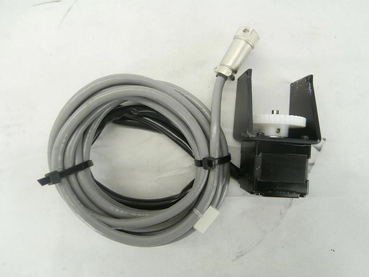 Used Oriental Motor UPX534M-A 5-Phase Stepping Motor VEXTA JEOL JWS-7555S SEM Working